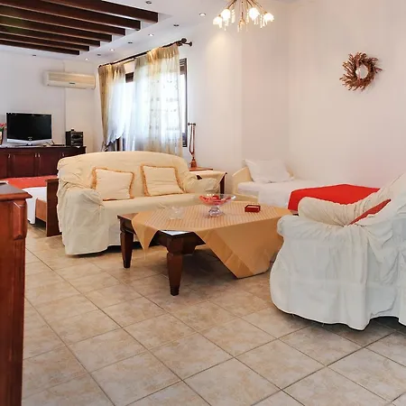 Deppy's Houwe Сasa de vacaciones Nikiti (Sithonia)
